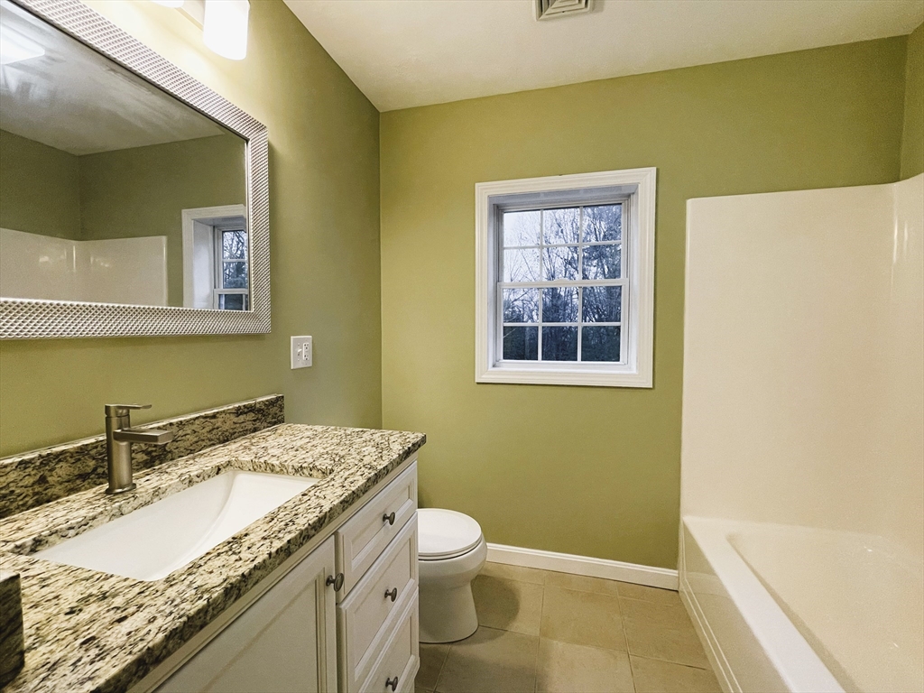 44 New Boston Rd, Dudley, MA Photo #20