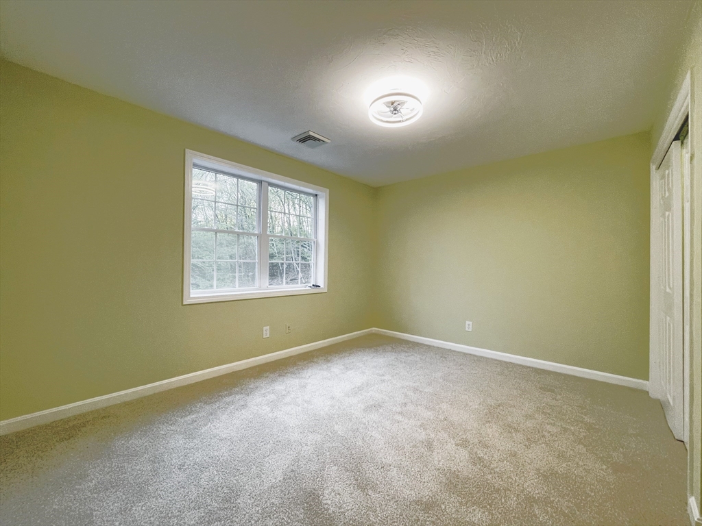 44 New Boston Rd, Dudley, MA Photo #24