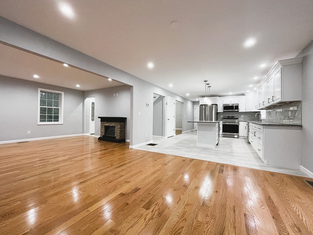 44 New Boston Rd, Dudley, MA Photo #10