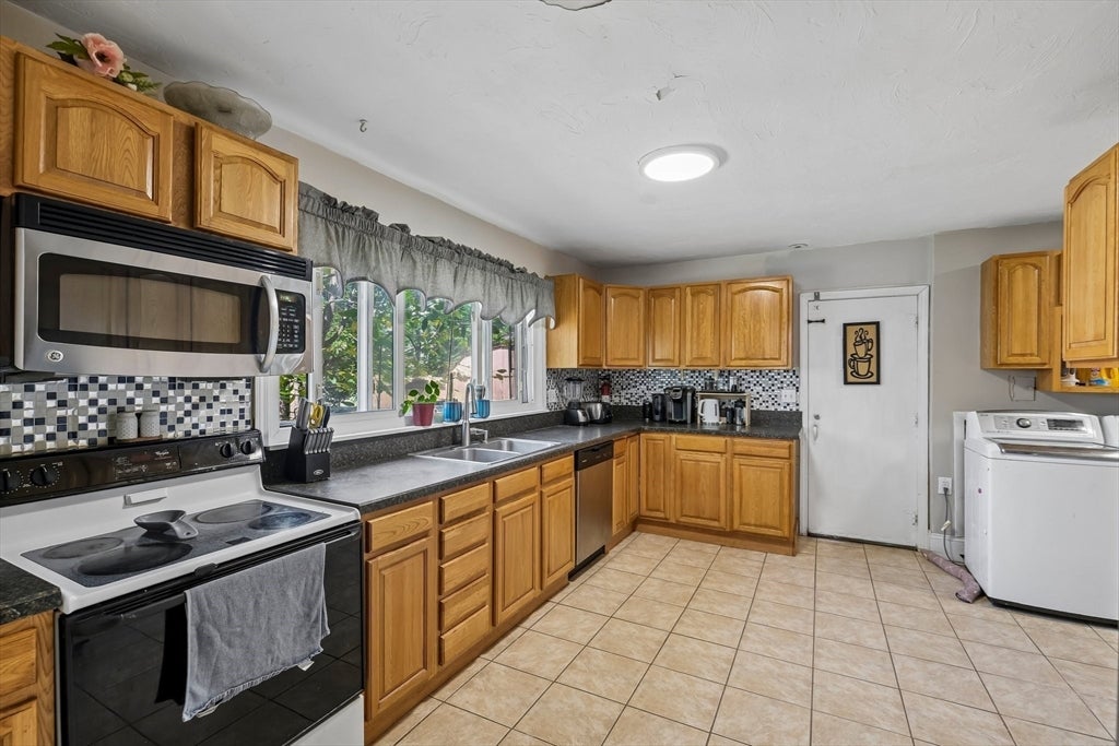 114 Rich St, Gardner, MA Photo #16