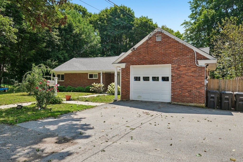 114 Rich St, Gardner, MA Photo #3