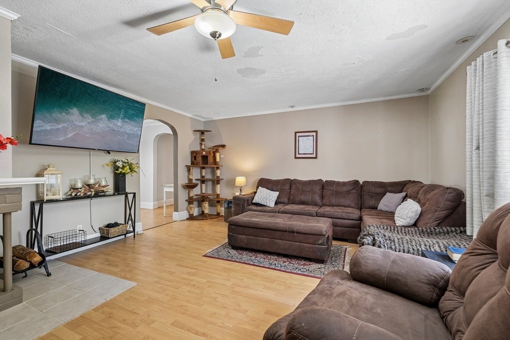 114 Rich St, Gardner, MA Photo #9