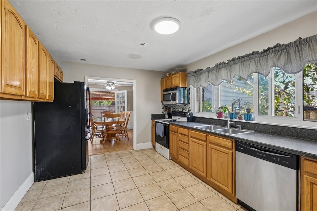 114 Rich St, Gardner, MA Photo #18