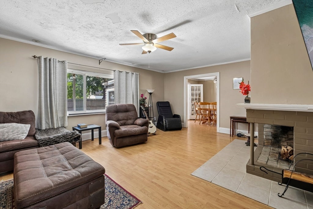114 Rich St, Gardner, MA Photo #8