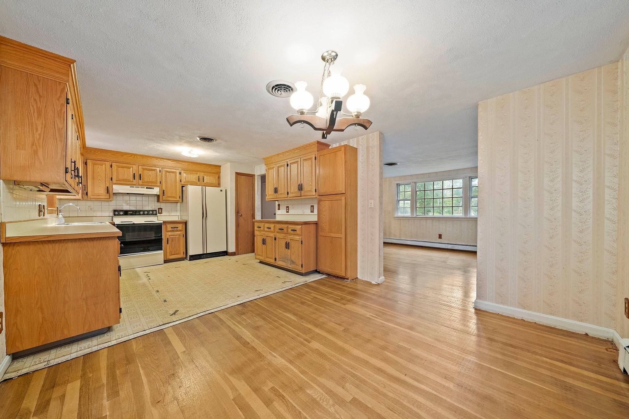 23 Acorn Circle, Hanover, MA, 23 Acorn Circle, Hanover, MA Photo #10