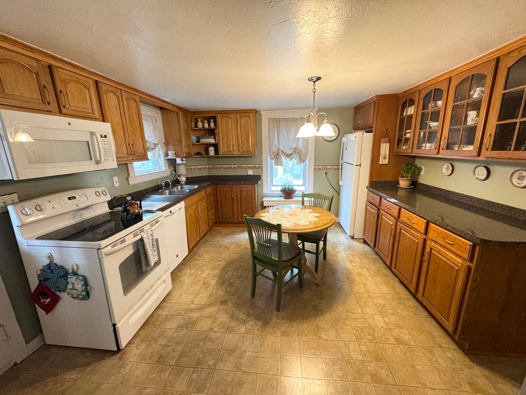 349 Parker St, Gardner, MA, 349 Parker St, Gardner, MA Photo #6