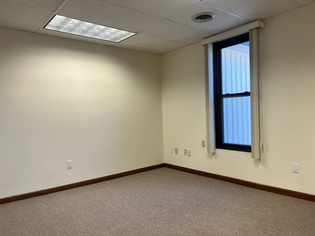 36-38 Mechanic St 204