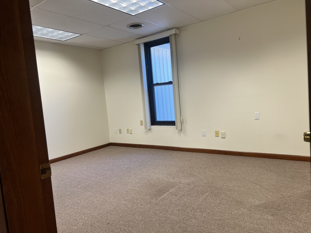 36-38 Mechanic St 204