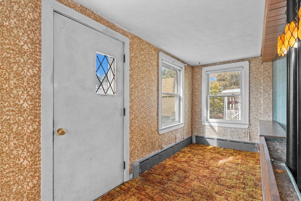 335 Lincoln Ave
