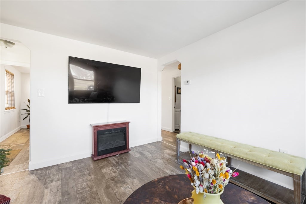 39 Firth Rd, Boston, MA, 39 Firth Rd, Boston, MA Photo #9