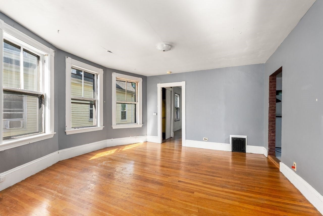 52 Burnside Ave, Somerville, MA, 52 Burnside Ave, Somerville, MA Photo #16