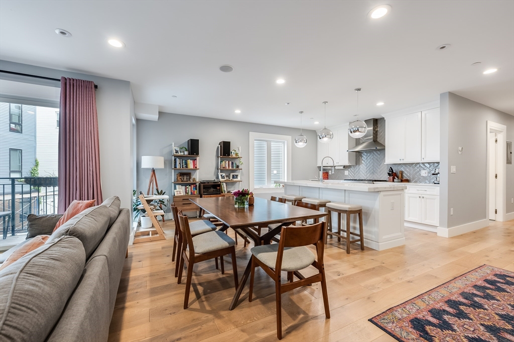 510 Dorchester Ave 2R