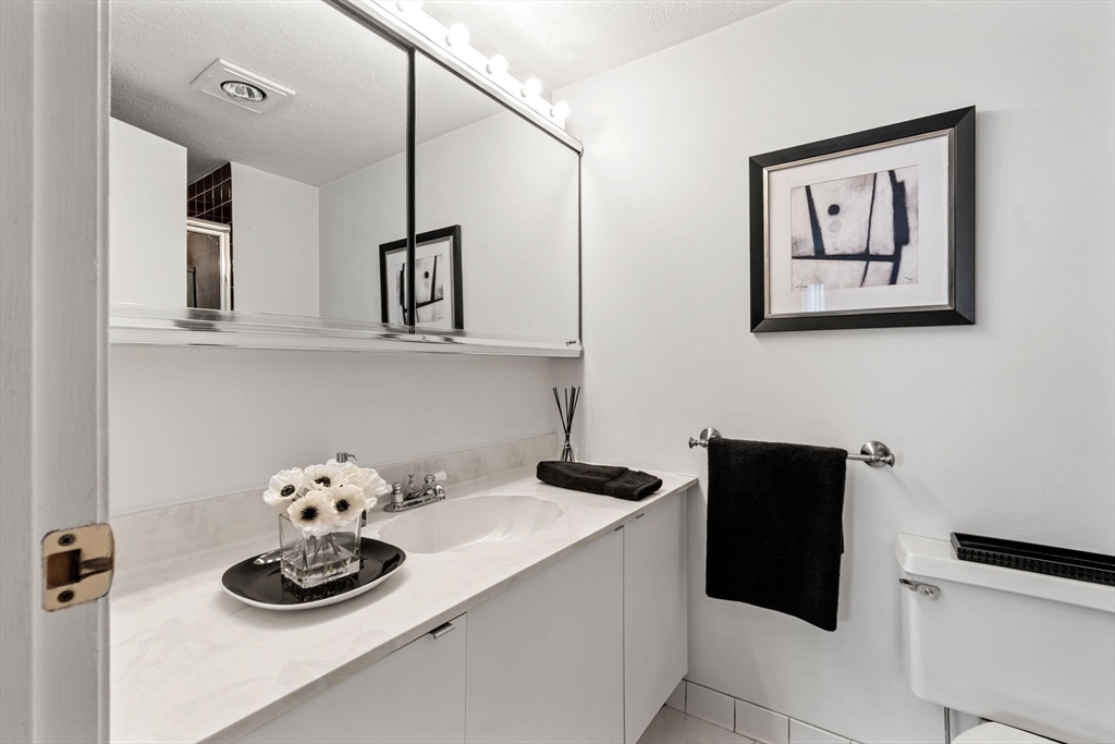 1100 Salem ST #65, Lynnfield, MA Photo #23