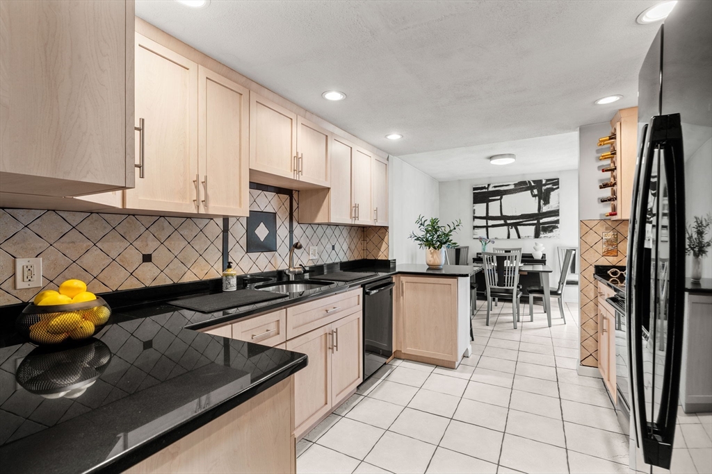 1100 Salem ST #65, Lynnfield, MA Photo #3