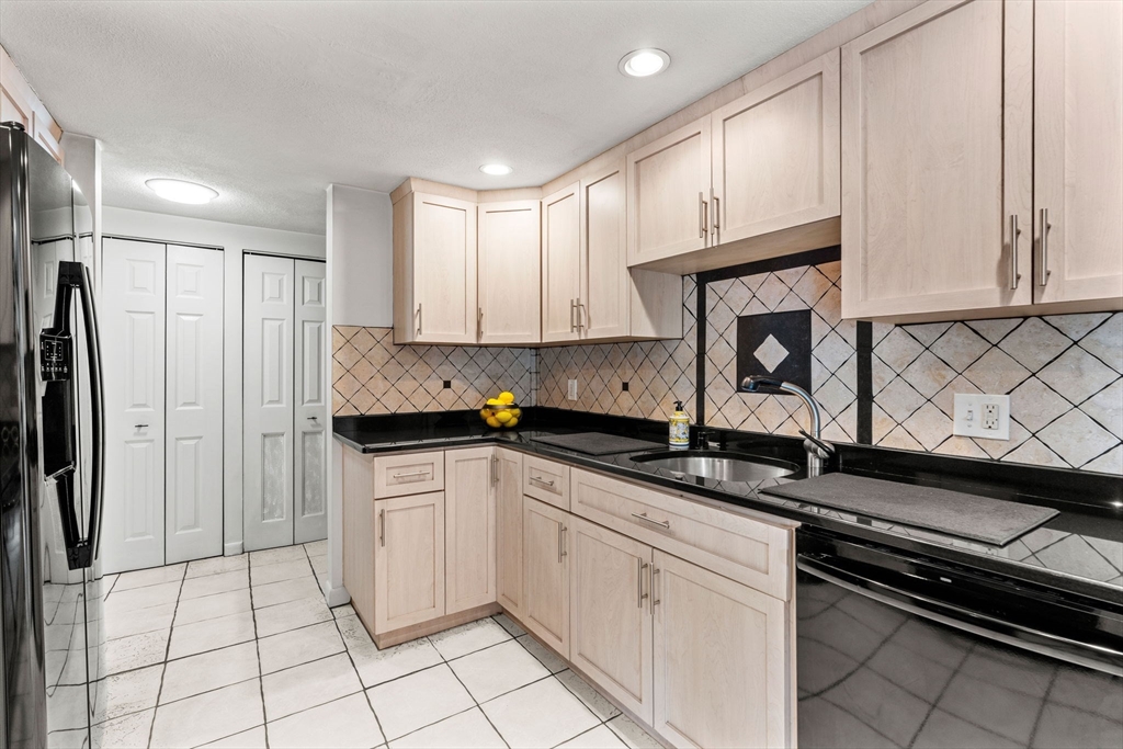 1100 Salem ST #65, Lynnfield, MA Photo #27