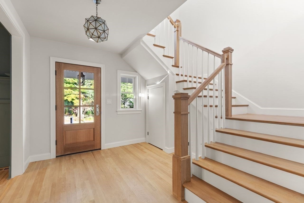221 Center St
