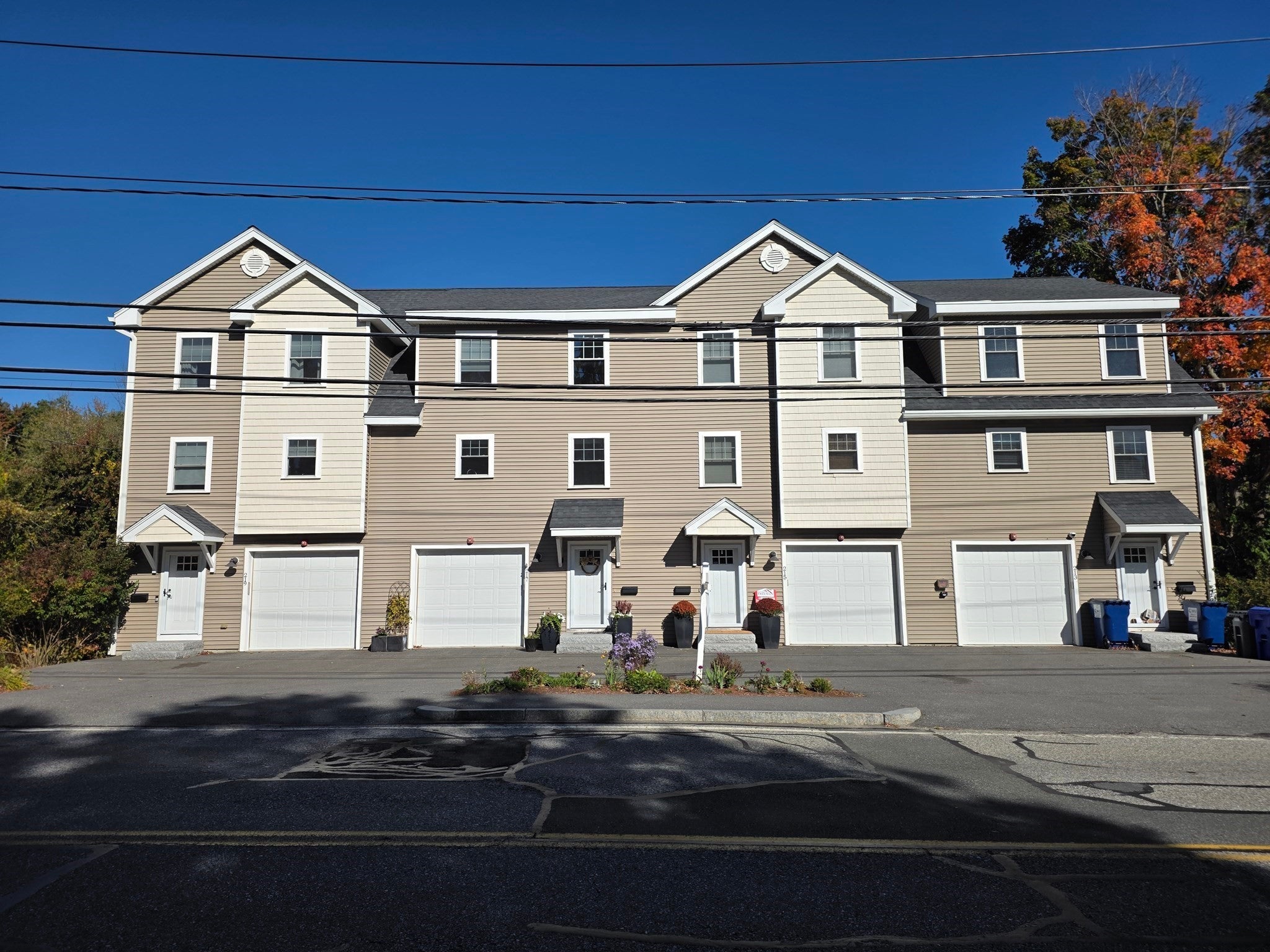 219 Main Street 1