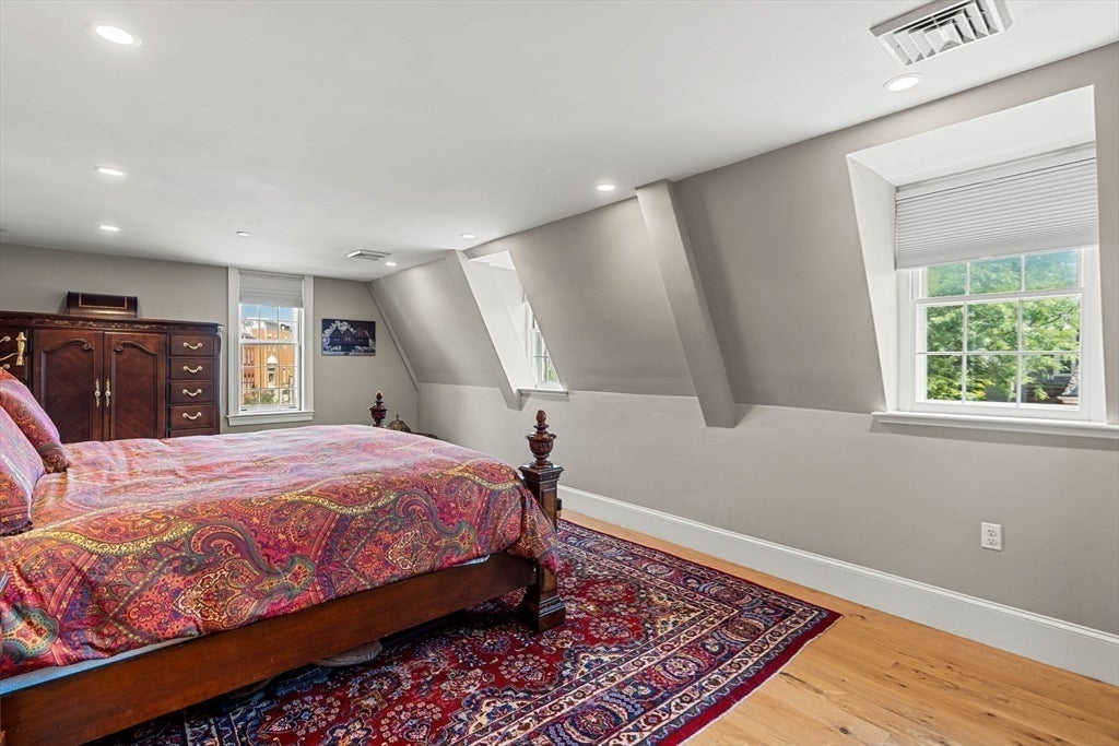 314 Essex St, Salem, MA Photo #29