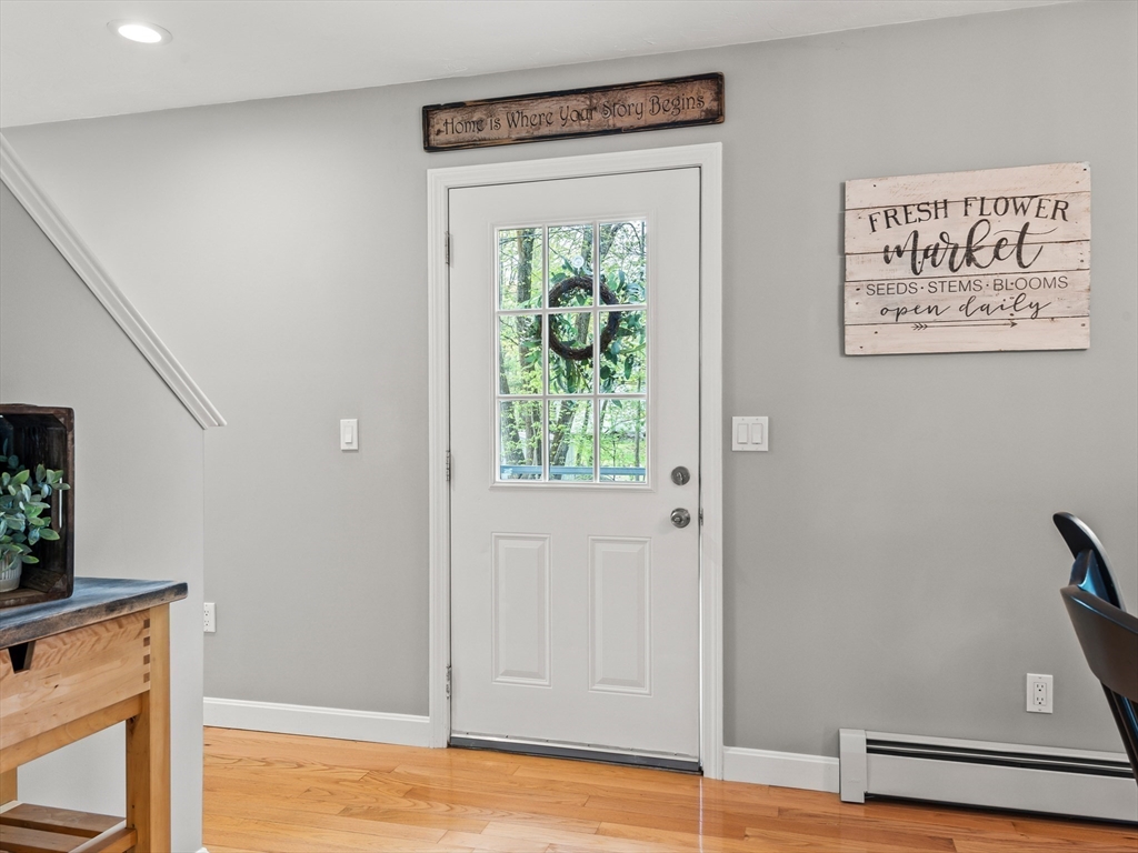 6 Maple Lane, Leicester, MA Photo #13