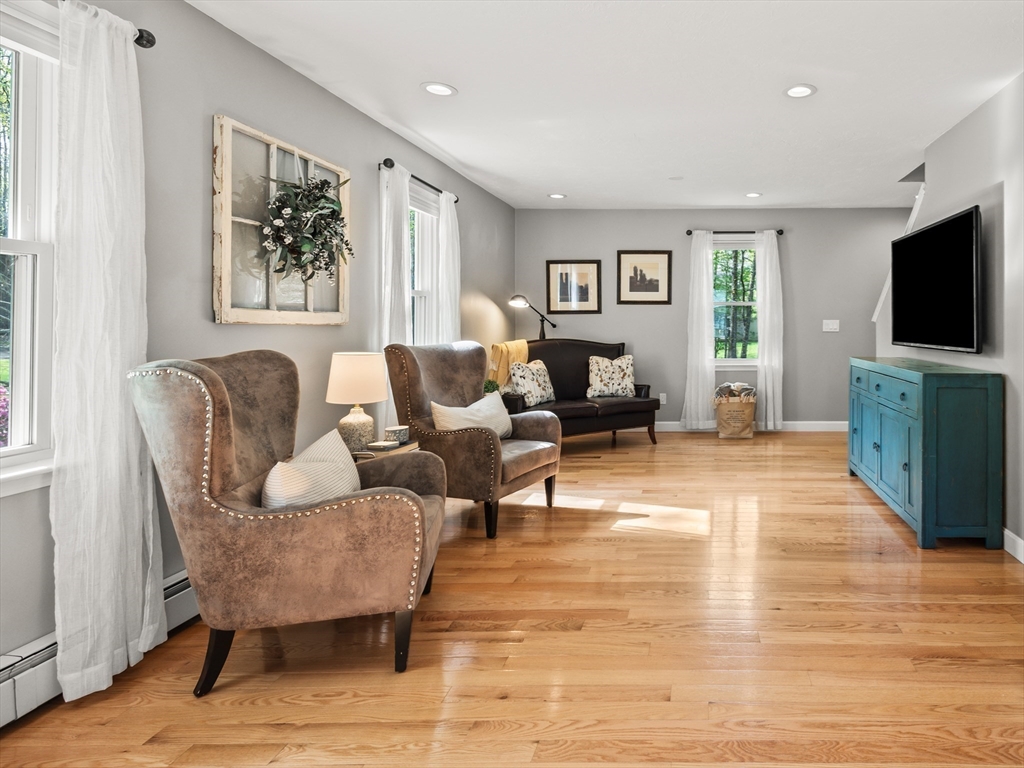 6 Maple Lane, Leicester, MA Photo #18