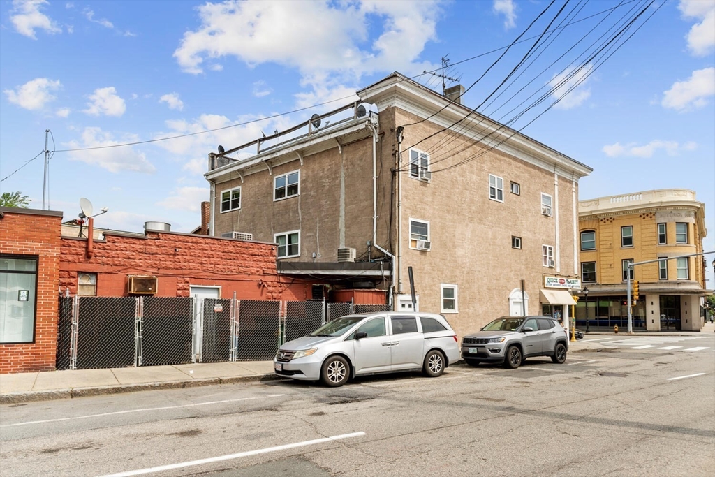605-607 Main St