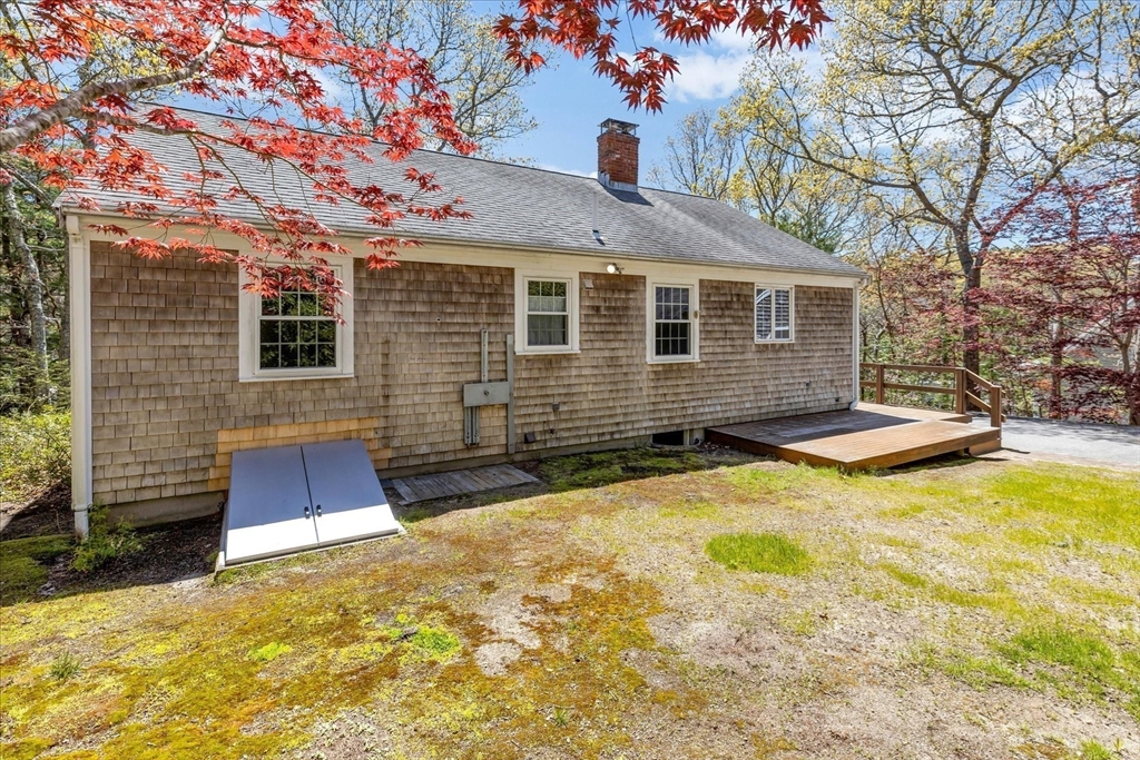 16 Cedar Ln, Brewster, MA Photo #4