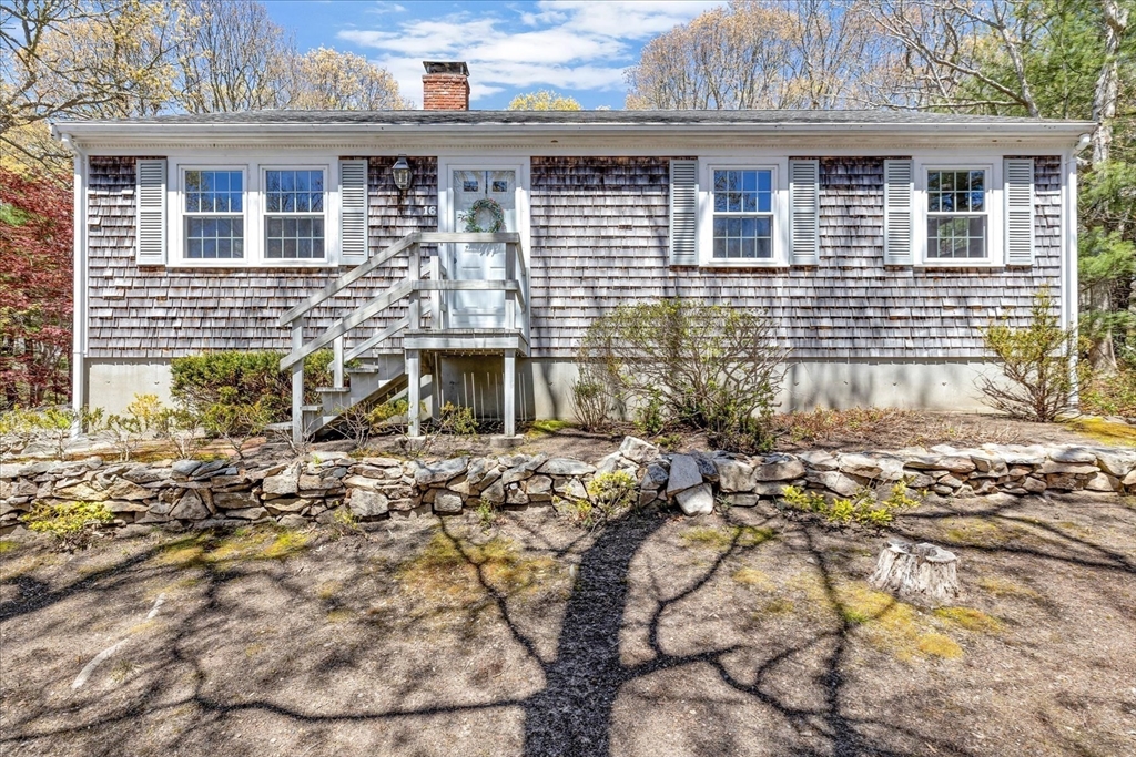16 Cedar Ln, Brewster, MA Photo #2
