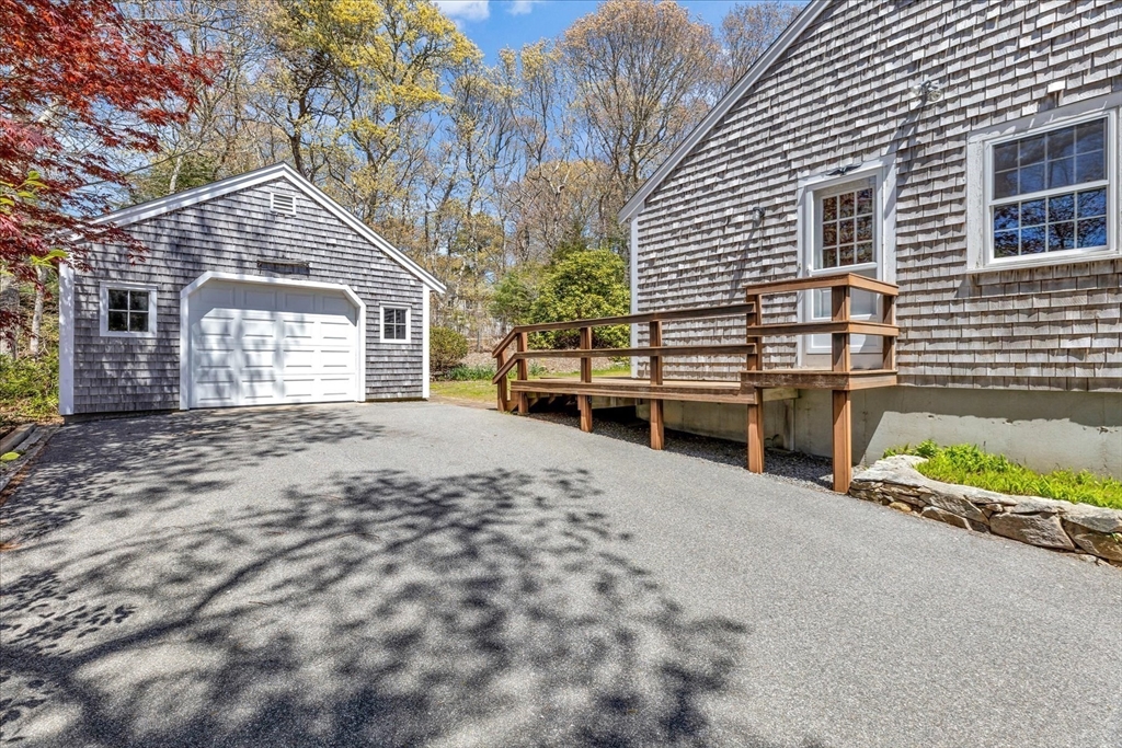16 Cedar Ln, Brewster, MA Photo #5