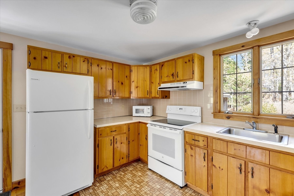 16 Cedar Ln, Brewster, MA Photo #12
