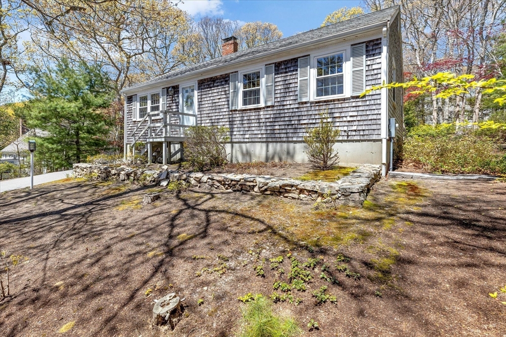 16 Cedar Ln, Brewster, MA Photo #3