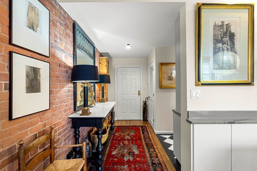 1243 Adams Street PM309
