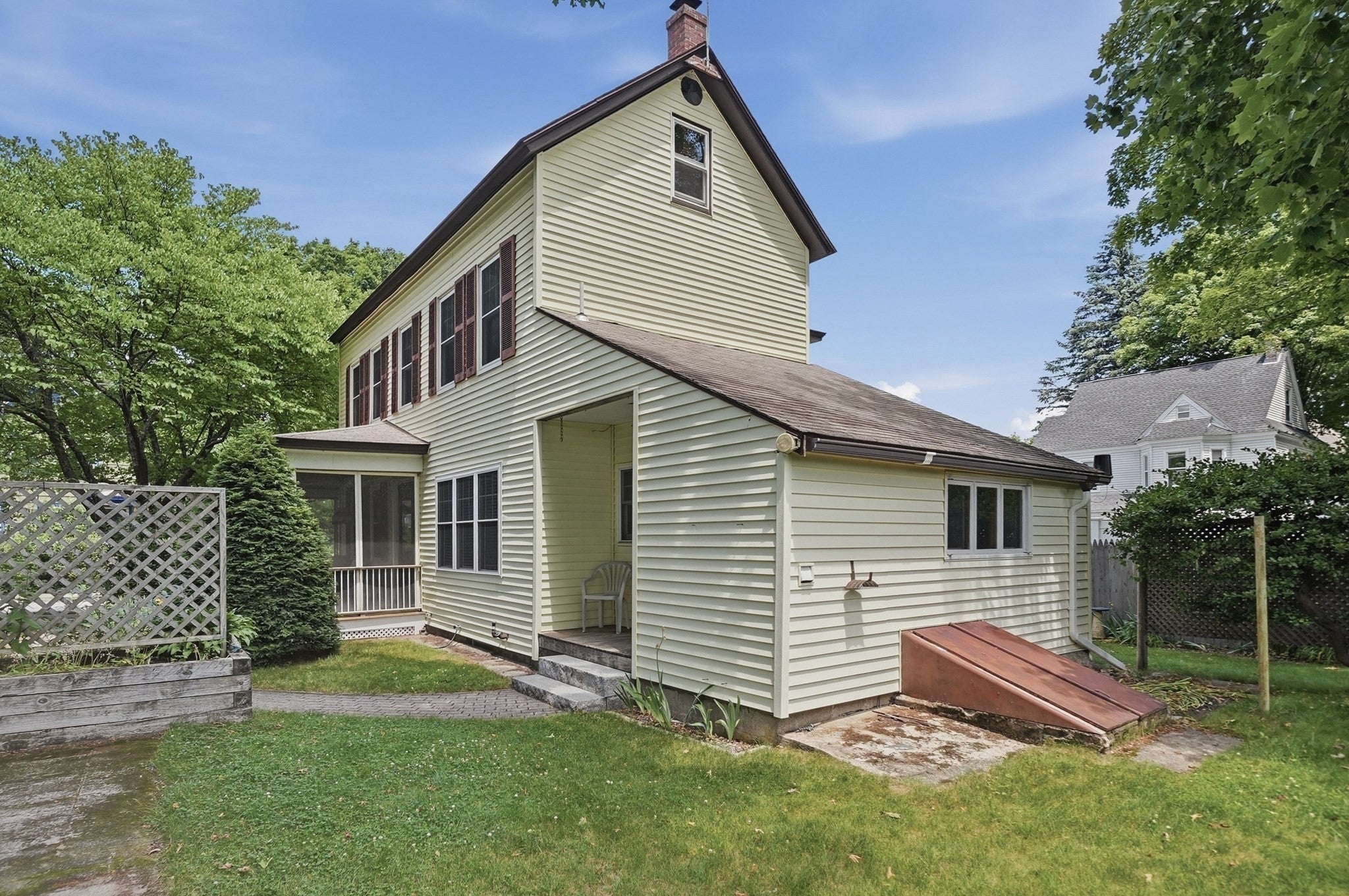 3 Beach Street