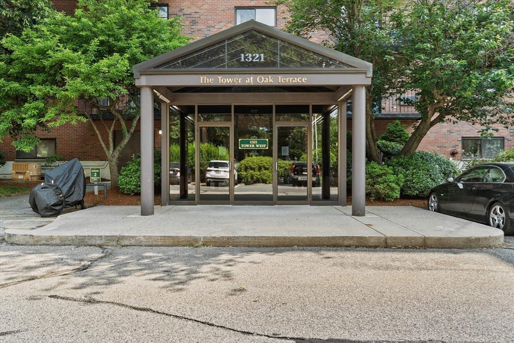 1321 Worcester Rd 611