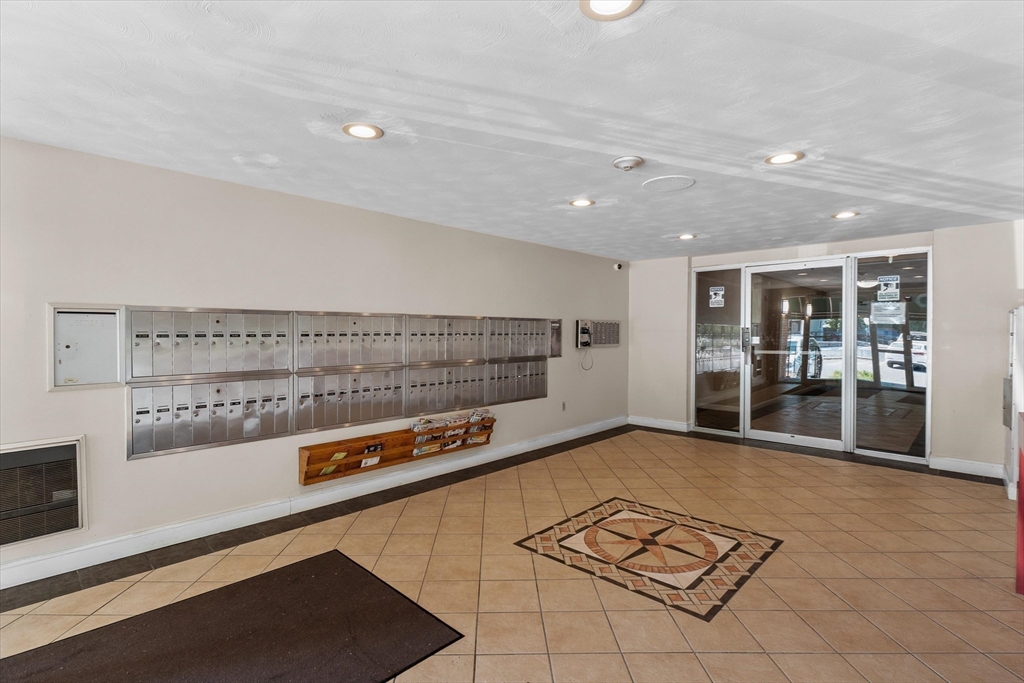 1321 Worcester Rd 611