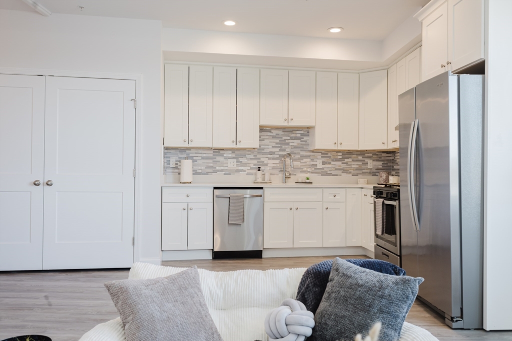 92-94 George St #203, Boston, MA Photo #12