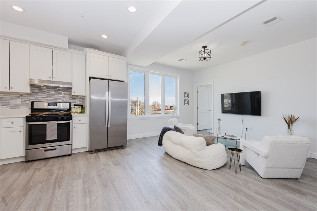 92-94 George St #203, Boston, MA Photo #6