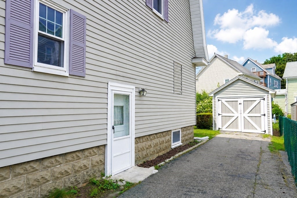 8 Highland St, Peabody, MA, 8 Highland St, Peabody, MA Photo #3