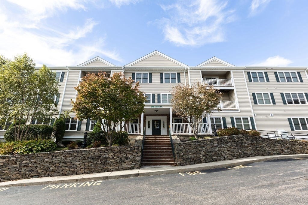 Photo of 1 Lenox ST, Norwood, MA