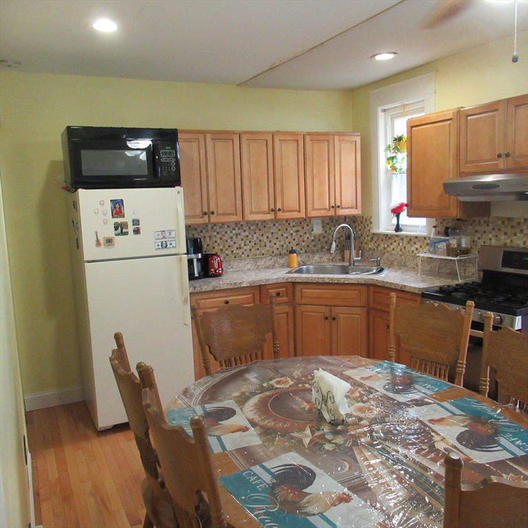 85-87 Belrose Ave