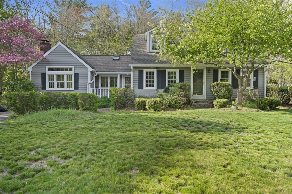 40 Longwater Dr