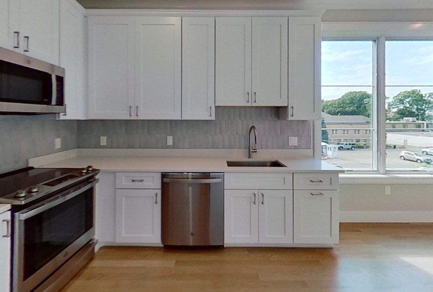 104-106 Warren St. 5