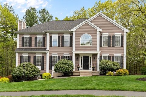 295 Webster Woods Ln North Andover MA 01845