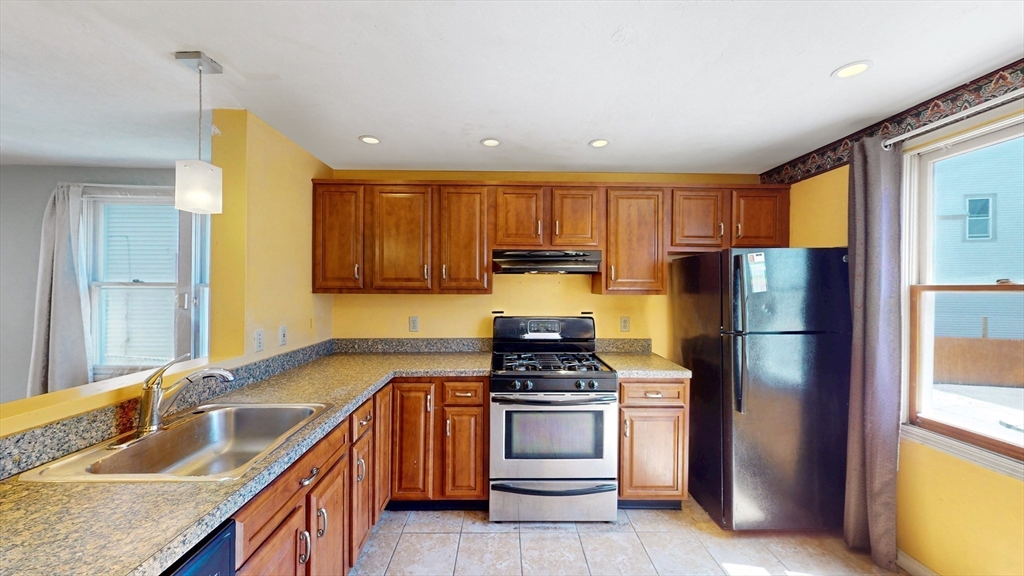 13-15 Torrey St 2