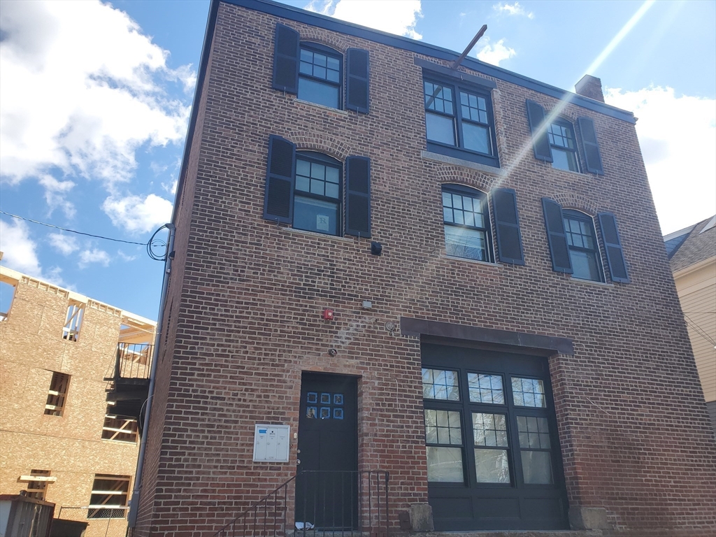 14 Meehan St
