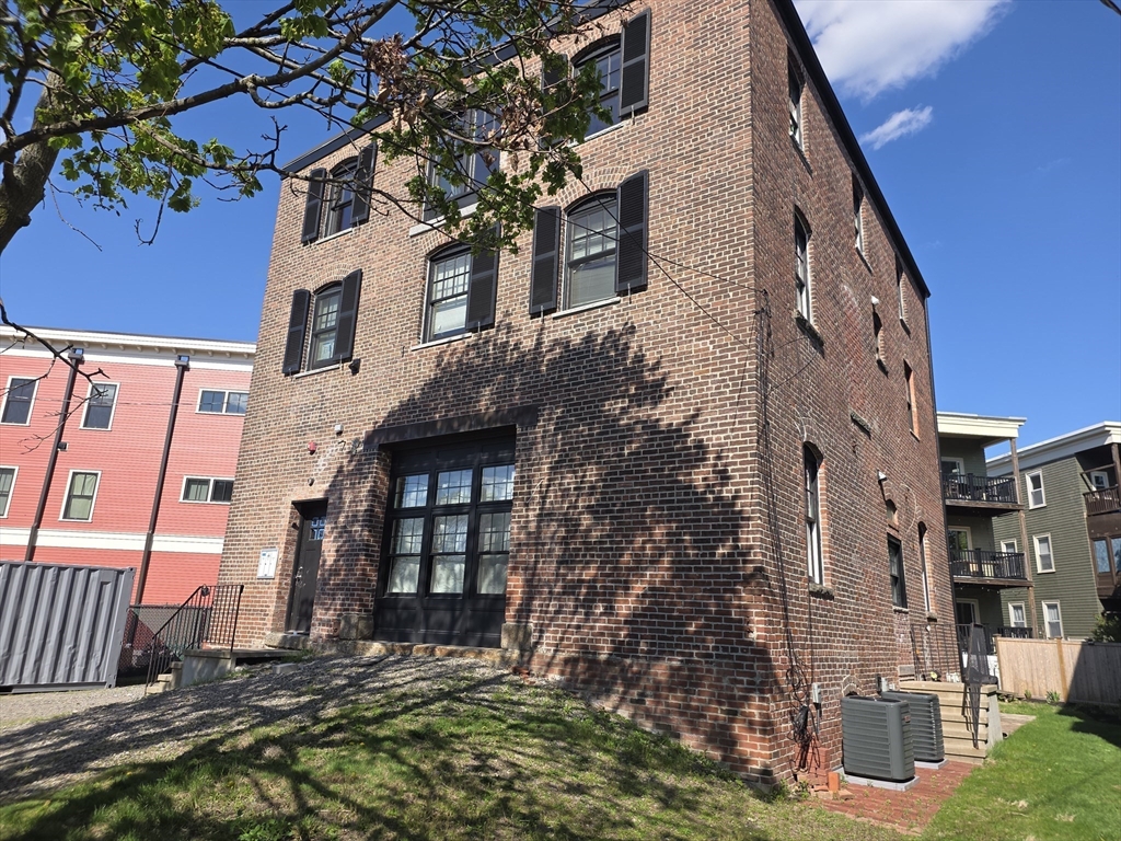Photo of 14 Meehan St, Boston, MA