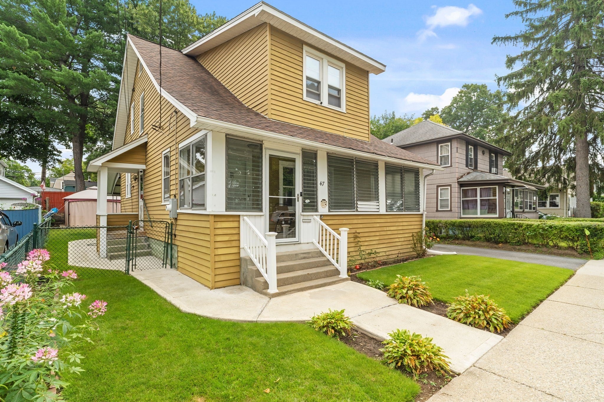 Photo of 47 Preston St, Springfield, MA