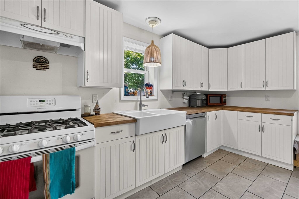 6 Carter Pl, Woburn, MA, 6 Carter Pl, Woburn, MA Photo #12