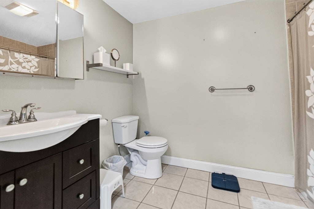 6 Carter Pl, Woburn, MA, 6 Carter Pl, Woburn, MA Photo #25