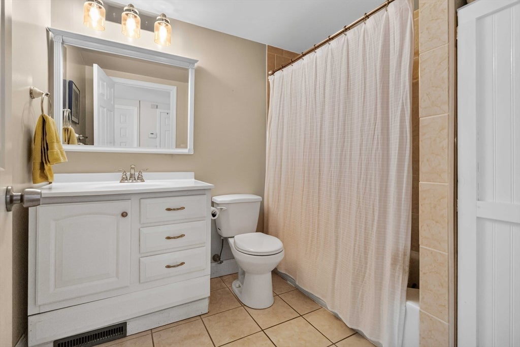 6 Carter Pl, Woburn, MA, 6 Carter Pl, Woburn, MA Photo #26
