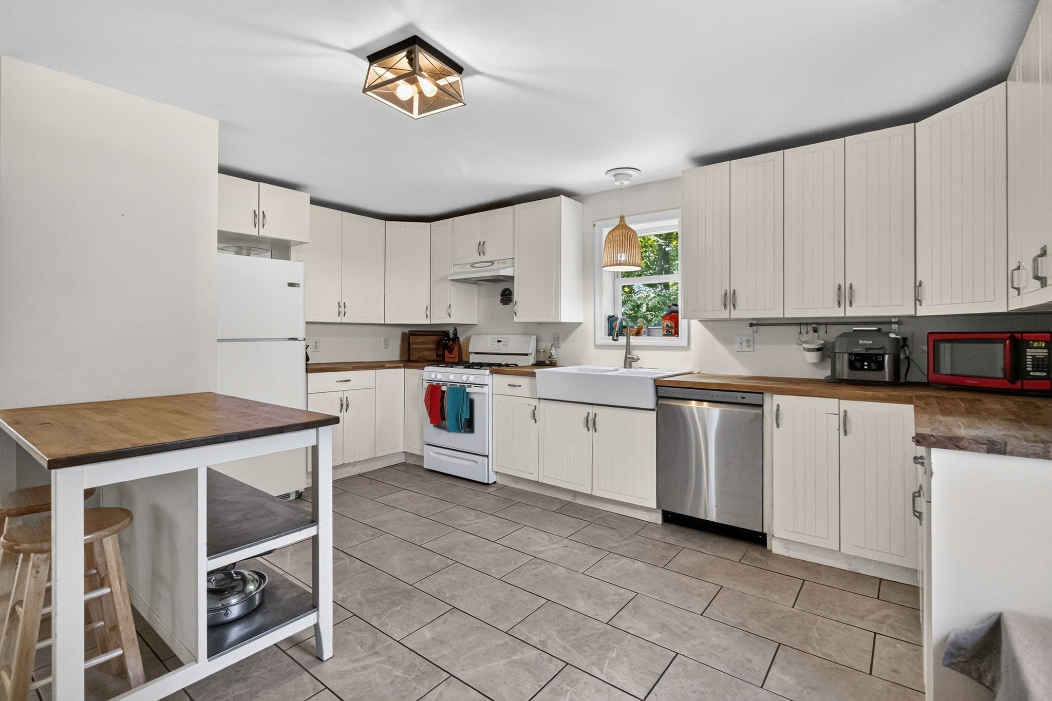6 Carter Pl, Woburn, MA, 6 Carter Pl, Woburn, MA Photo #10